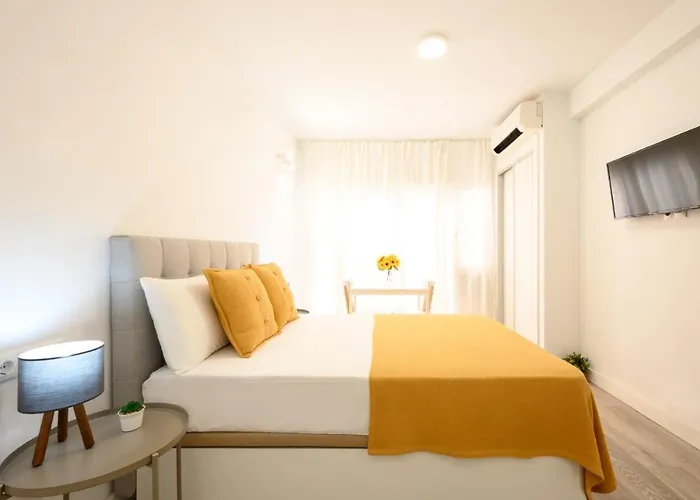Pinzon 2, City Center By 10Tosea